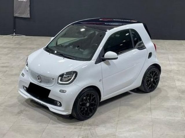 SMART ForTwo 0.9 90CV SUPERPASSION SPORT PANORAMA LED Immagine 0