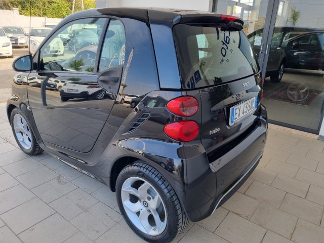 SMART ForTwo 1000 52 kW MHD coupé passion Immagine 4