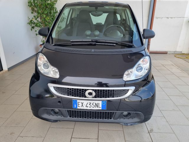 SMART ForTwo 1000 52 kW MHD coupé passion Immagine 1
