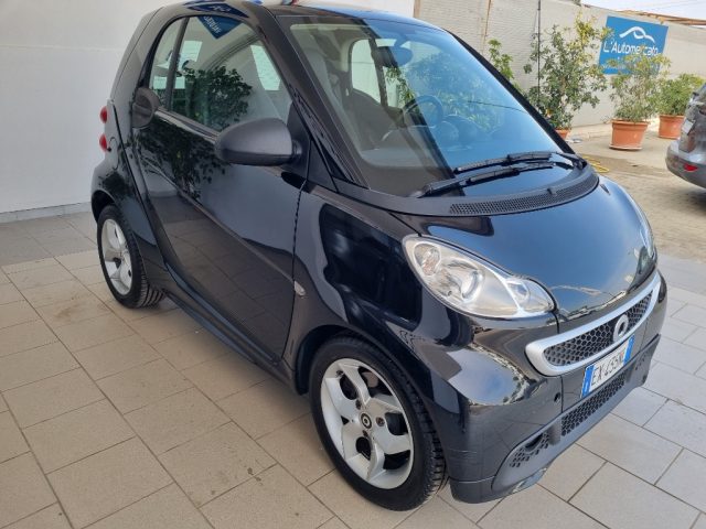 SMART ForTwo 1000 52 kW MHD coupé passion Immagine 2