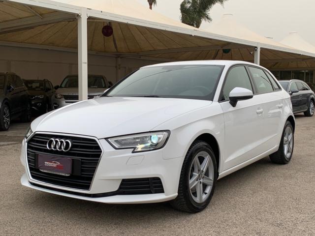 AUDI A3 SPB 1.6 TDI 116 CV S Tronic Sport Immagine 2