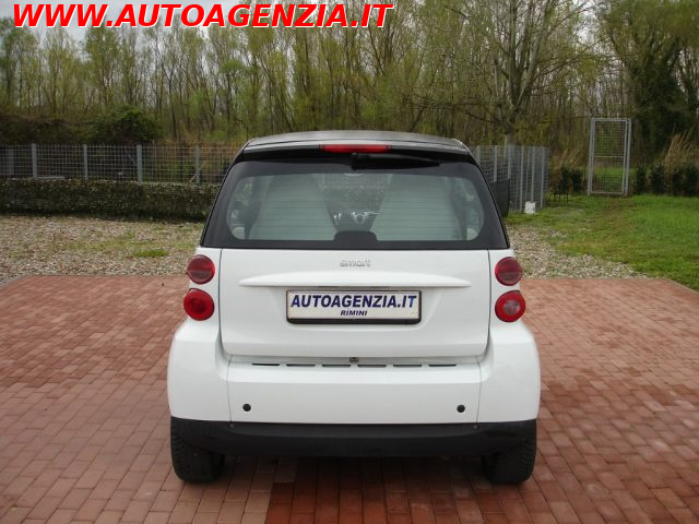 SMART ForTwo 1000 52 kW coupé limited two Immagine 4
