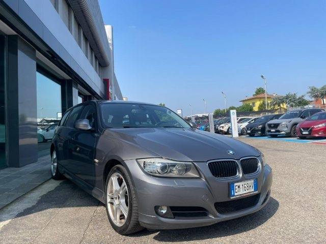 BMW 320 d cat Touring xdrive 4X4 AUTOMATICA GARANZIA Immagine 2