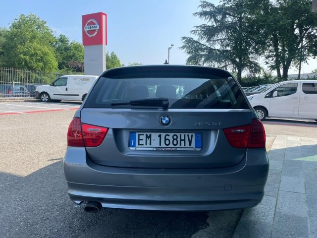 BMW 320 d cat Touring xdrive 4X4 AUTOMATICA GARANZIA Immagine 3