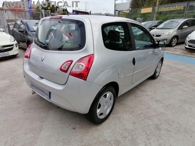 RENAULT Twingo 1.2 16V 20th ANNIVERSARY 75cv Immagine 3