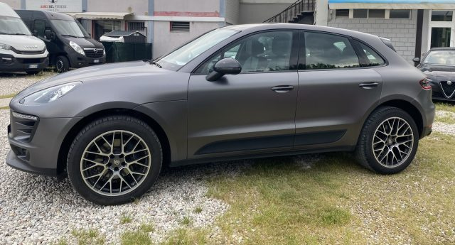 PORSCHE Macan 2.0 Immagine 2