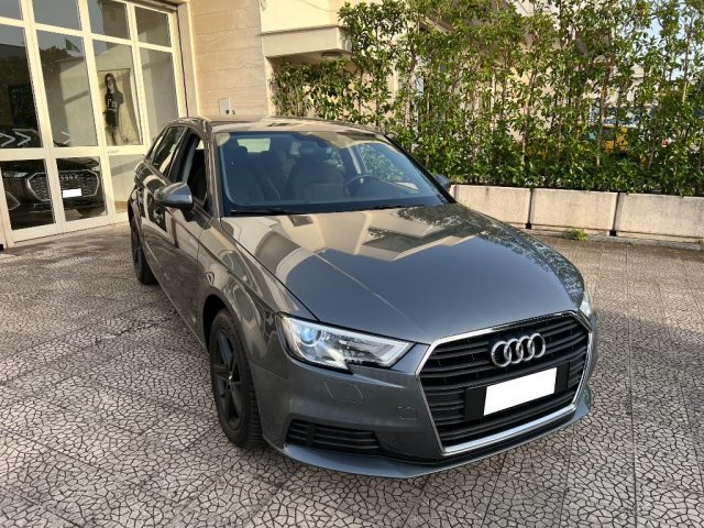 AUDI A3 SPB 1.6 TDI 116 CV S tronic Immagine 4