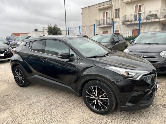 TOYOTA C-HR 1.8 Hybrid E-CVT Lounge Immagine 3