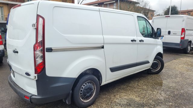 FORD Transit Custom 250 2.2 TDCi PC Furgone Entry Immagine 3