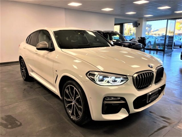 BMW X4 M Bianco metallizzato