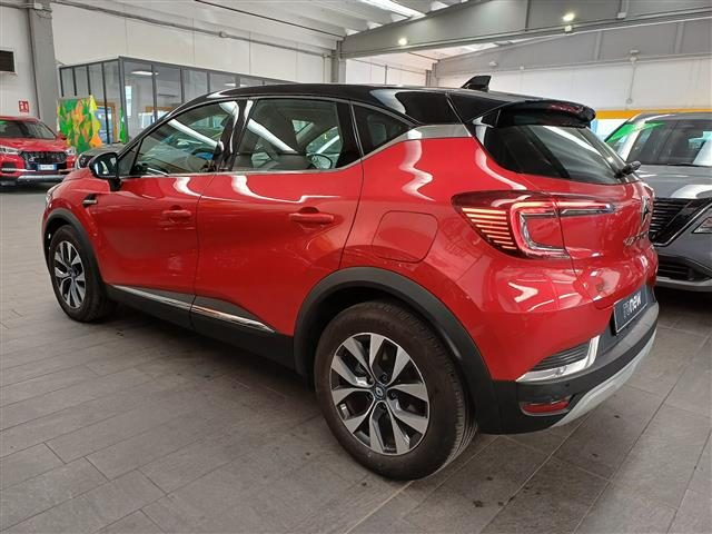 RENAULT Captur 1.6 E Tech phev Intens 160cv auto Immagine 2