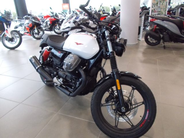 MOTO GUZZI V7 TEN Immagine 1