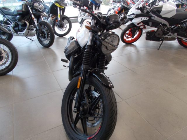 MOTO GUZZI V7 TEN Immagine 2