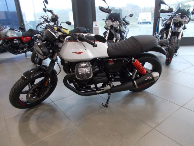 MOTO GUZZI V7 TEN Immagine 4