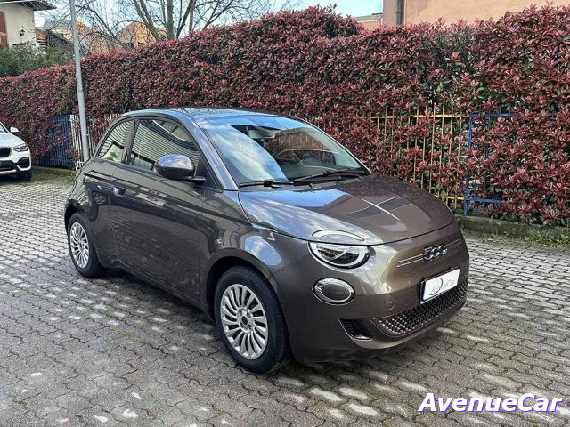 FIAT 500 42 kWh ACTION ADATTA X NEOPATENTATI PARI AL NUOVO Immagine 2