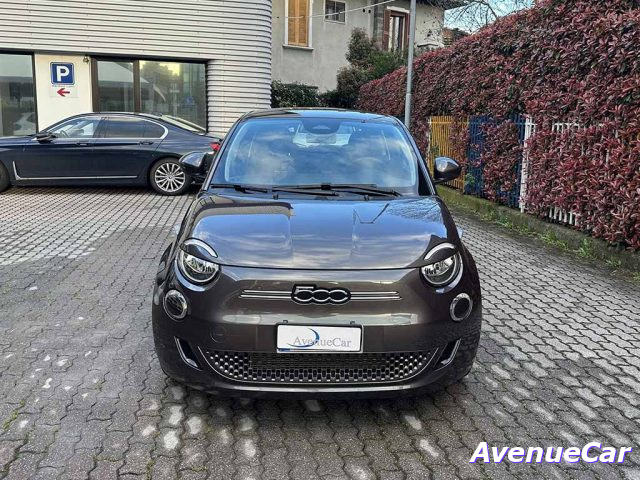 FIAT 500 42 kWh ACTION ADATTA X NEOPATENTATI PARI AL NUOVO Immagine 1