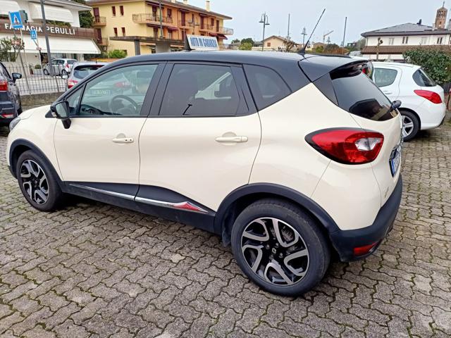 RENAULT Captur TCe 12V 90 CV Start&Stop Energy Intens Immagine 3