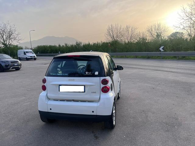 SMART ForTwo 1000 52 kW coupé passion Immagine 2