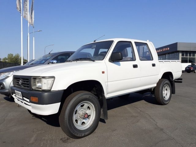 TOYOTA Hilux 2.4 diesel 4 POSTI AUTOCARRO - PREZZO FINITO Immagine 0