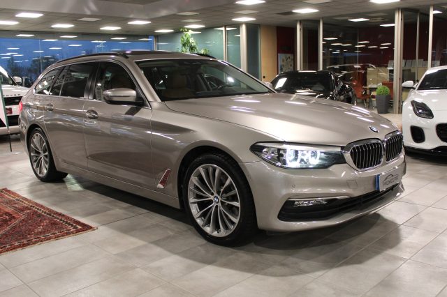 BMW 520 d xDrive TOURING LUXURY *SERVICE BMW*UNIPROP*TETTO Immagine 2