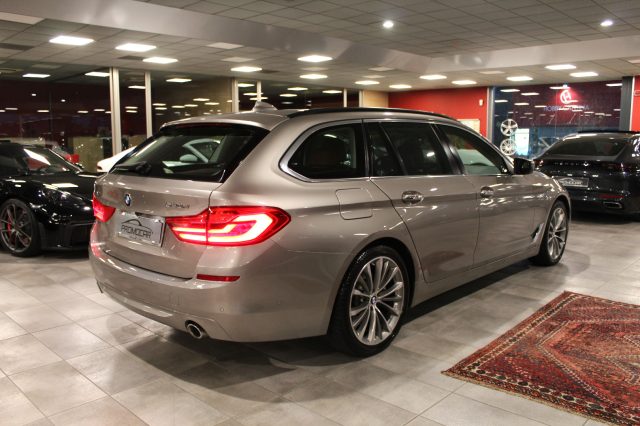 BMW 520 d xDrive TOURING LUXURY *SERVICE BMW*UNIPROP*TETTO Immagine 3