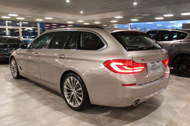 BMW 520 d xDrive TOURING LUXURY *SERVICE BMW*UNIPROP*TETTO Immagine 4