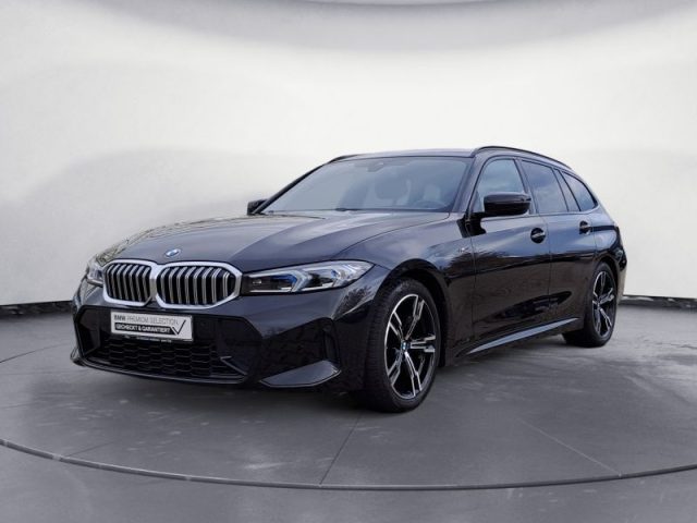 BMW 318 d 48V Touring Msport M sport Immagine 0