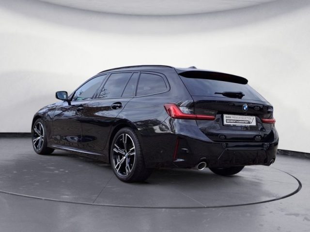 BMW 318 d 48V Touring Msport M sport Immagine 2