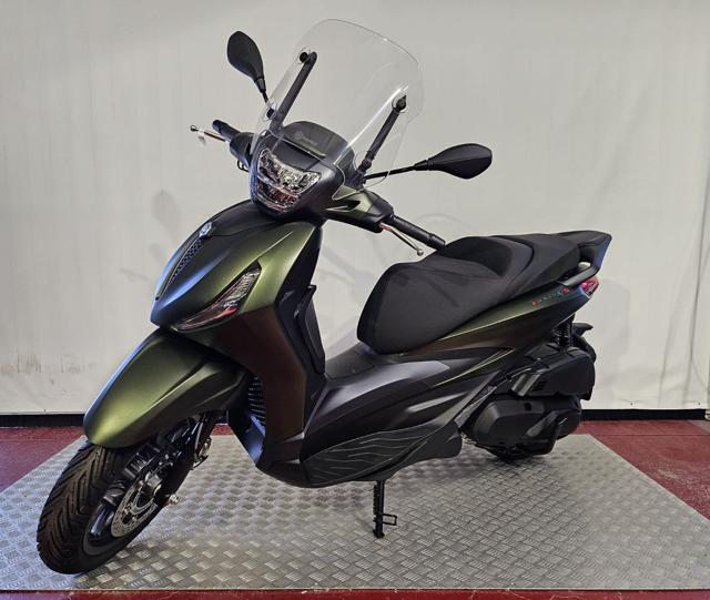 PIAGGIO Beverly 400 i.e. DEEP BLACK Immagine 1