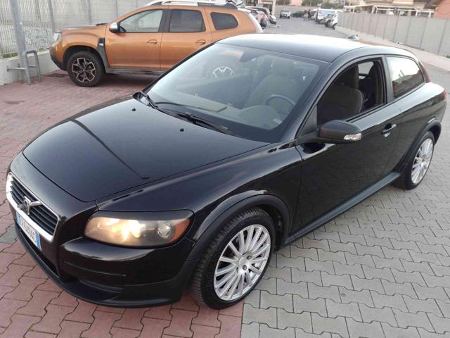 VOLVO C30 1.6 D Kinetic Immagine 0