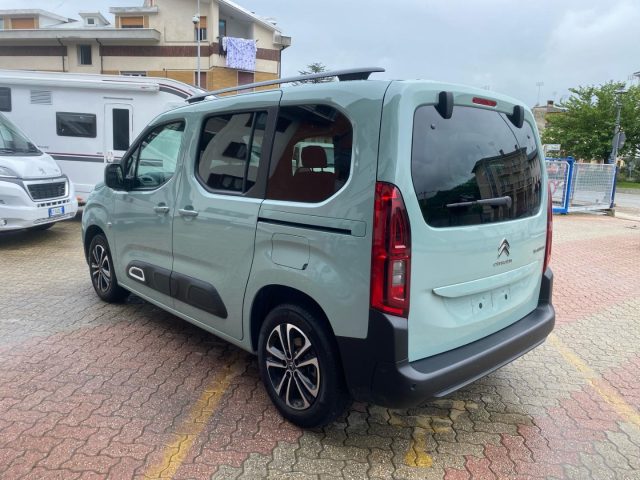 CITROEN Berlingo PureTech 1.2 M Shine *Navi*Sensori *Prezzo paga co Immagine 2