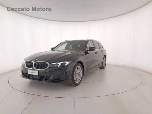 BMW 320 e Touring auto Immagine 0