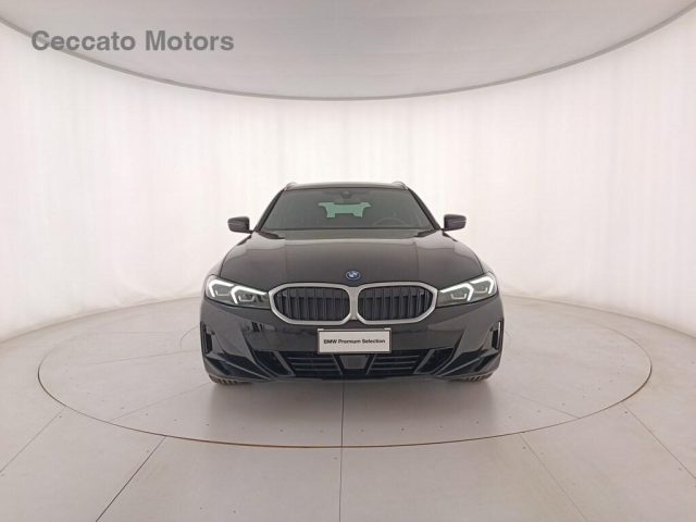 BMW 320 e Touring auto Immagine 1