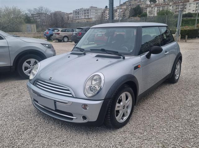 MINI One 1.6 16V One Immagine 1