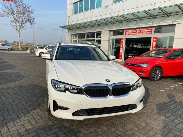 BMW 318 d Touring Immagine 0