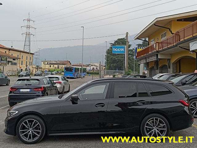 BMW 320 d TOURING xDrive 48V STEPTRONIC/AUTOMATICA 4x4 Immagine 4