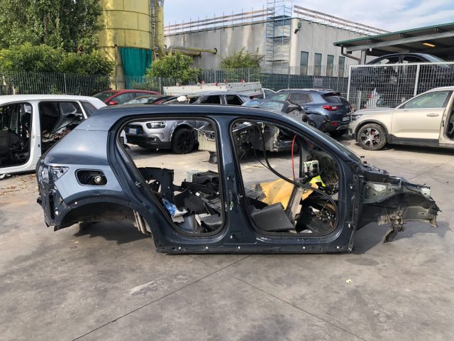 VOLVO XC40 1.5 T2 129CV BUSINESS CAMBIO AUTOMATICO Immagine 3