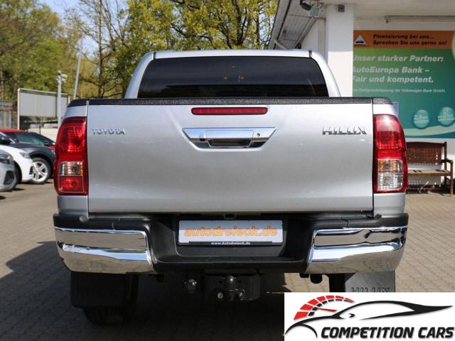 TOYOTA Hilux 2.4 D-4D 4WD Double Cab DUTY TELECAMERA DAB Immagine 4