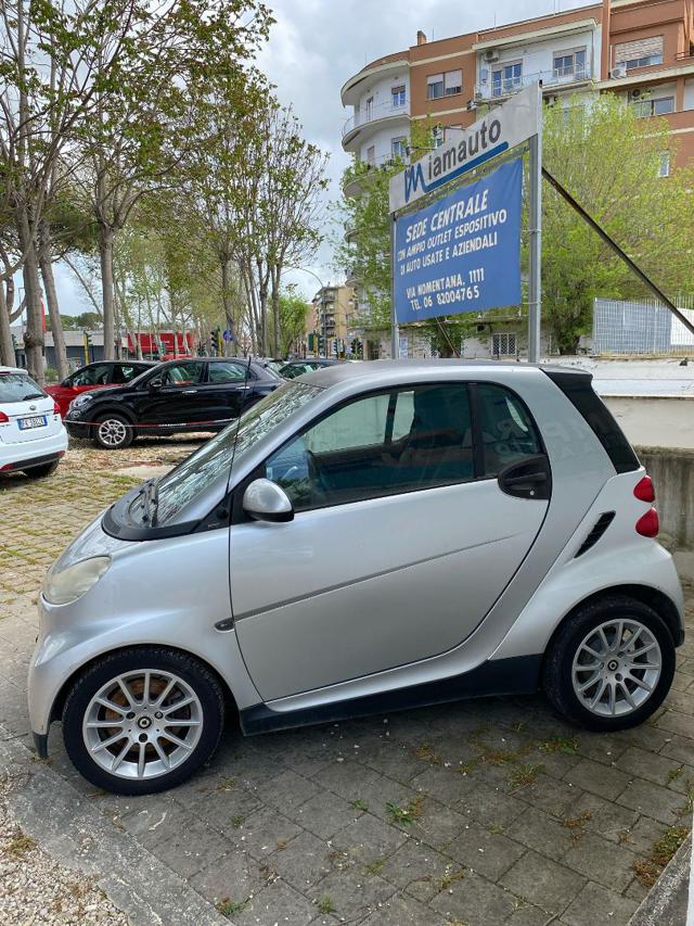 SMART ForTwo 1.0cc PASSION 84cv TETTO PANORAMA CLIMA STEREO Immagine 4