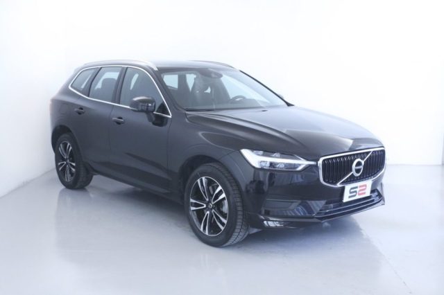 VOLVO XC60 B4 (d) AWD Geartronic Momentum Pro MHEV/VIRTUAL Immagine 4