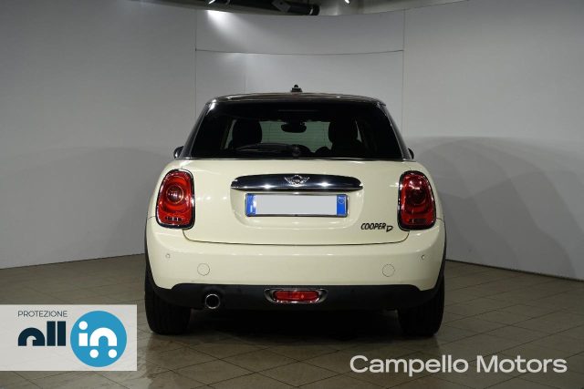 MINI Mini 3/5 porte  1.5 Cooper D 5 porte Aut. Immagine 3