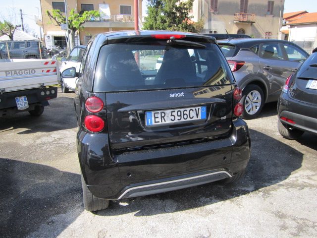SMART ForTwo 800 40 kW coupé passion cdi Immagine 2