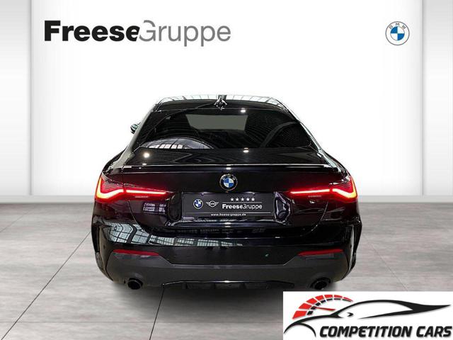 BMW 420 i Coupé M sport Panorama Black Pack Navi Immagine 3