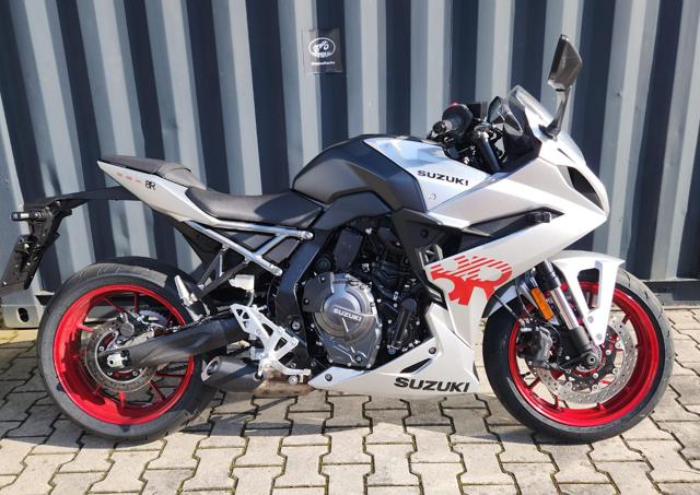 SUZUKI GSX-8R 2024 Immagine 0