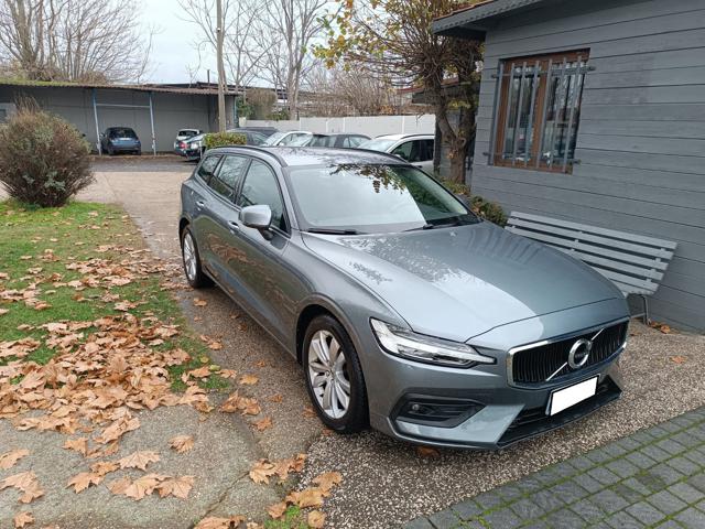 VOLVO V60 D3 Geartronic Business Immagine 1