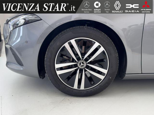 MERCEDES-BENZ A 220 d 4MATIC SPORT AUTOMATIC Immagine 4