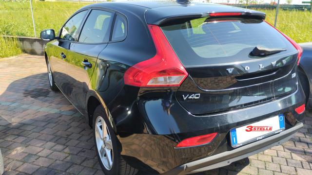 VOLVO V40 D2 Immagine 2