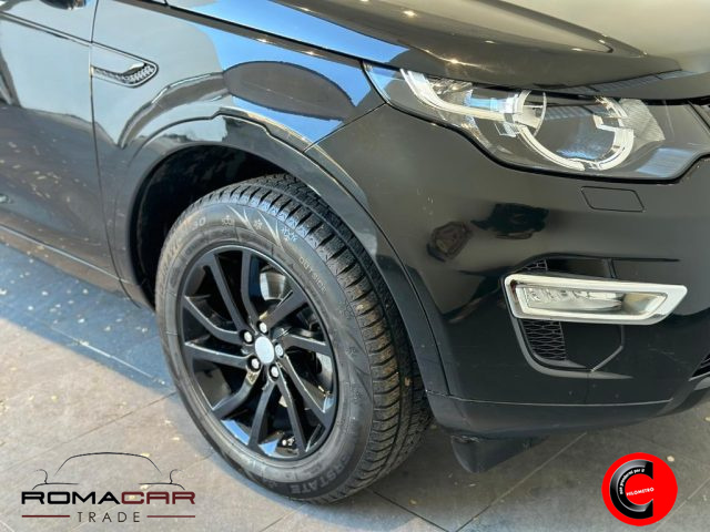 LAND ROVER Discovery Sport 2.0 TD4 150 CV HSE DARK EDITION Immagine 4