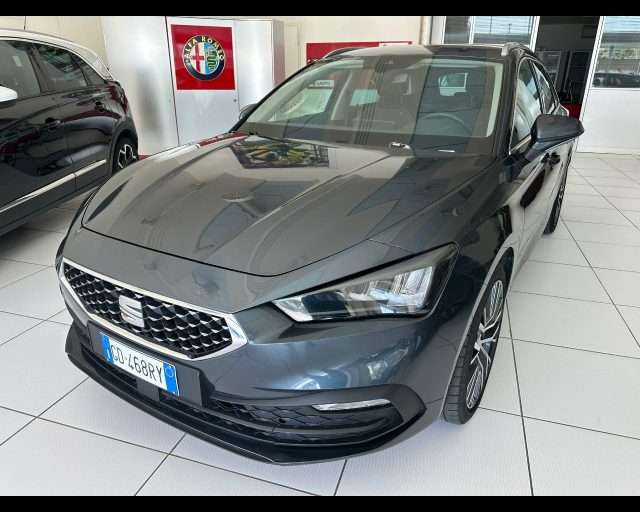 SEAT Leon Sportstourer 1.5 eTSI 150 CV DSG Xcellence Immagine 0