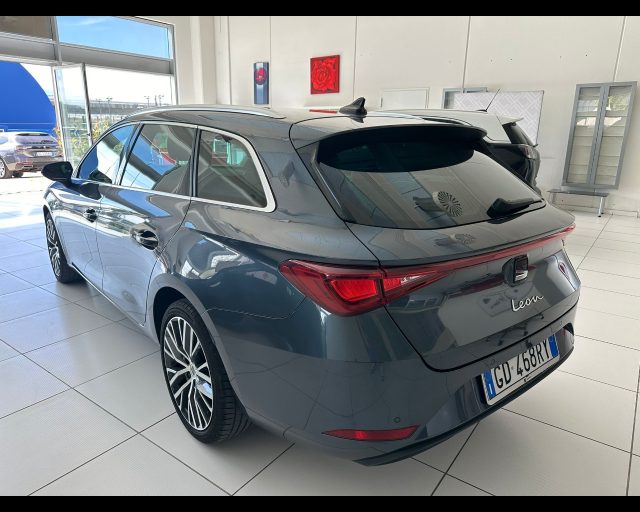 SEAT Leon Sportstourer 1.5 eTSI 150 CV DSG Xcellence Immagine 3